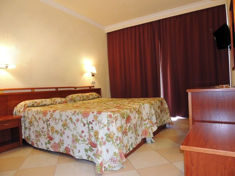 Ruleta Augustus Hotel Salou Kültér fotó